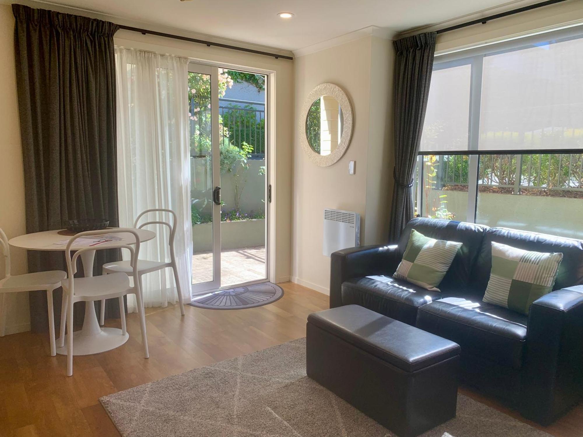 March Apartments Dunedin Esterno foto